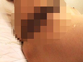 母子家庭の性事情 中出しされた母100人4時間　サンプル画像04